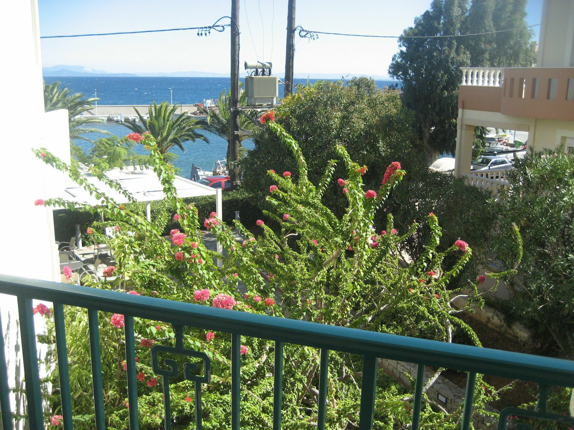 Kyveli Hotel Apartments Vrontados Exterior photo